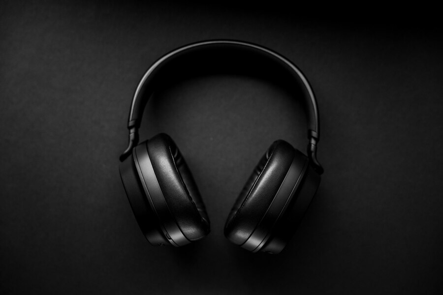 How to Choose the Perfect Pair of Headphones: A Complete Guide
